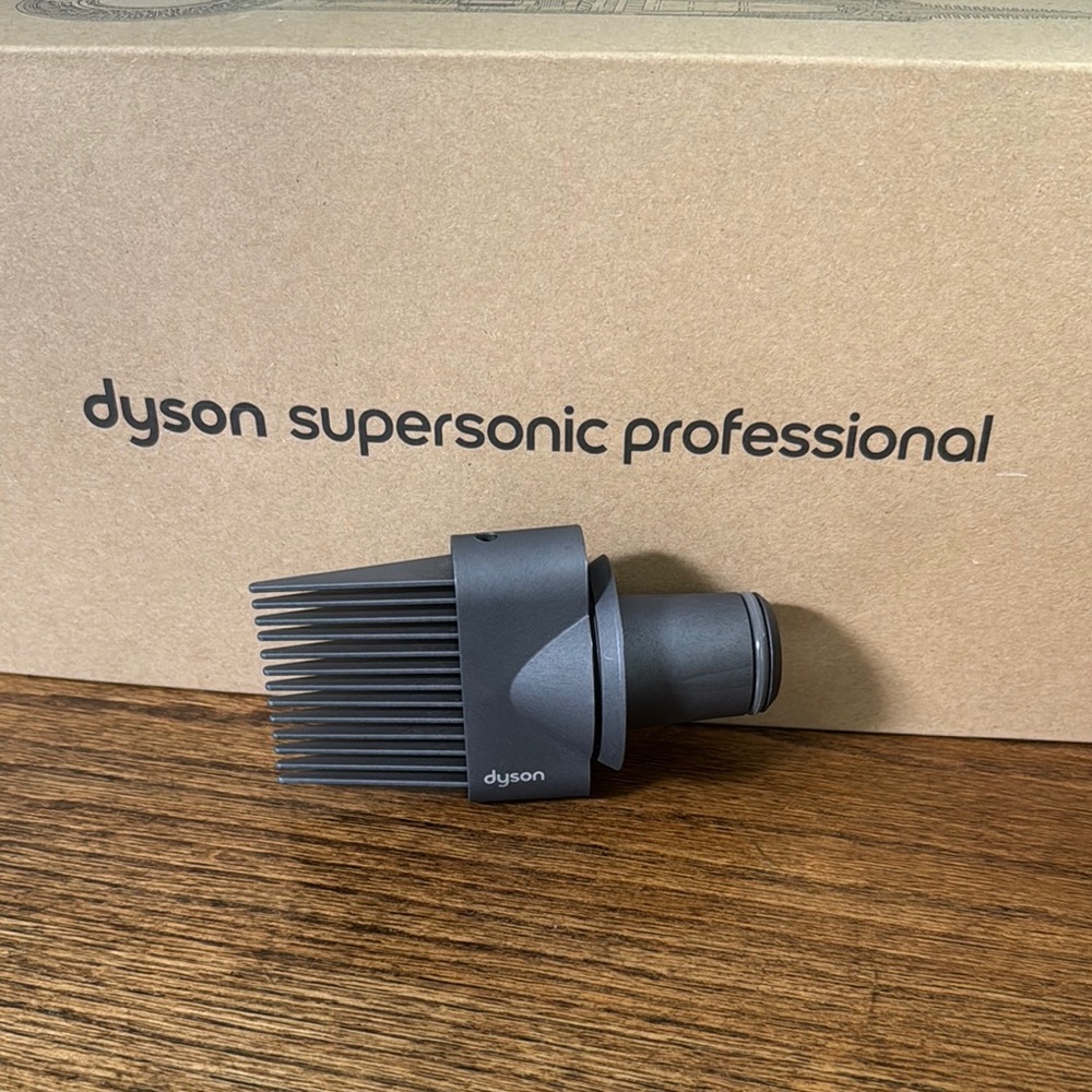 Dyson Supersonic Professional Wide-tooth Comb attachment
